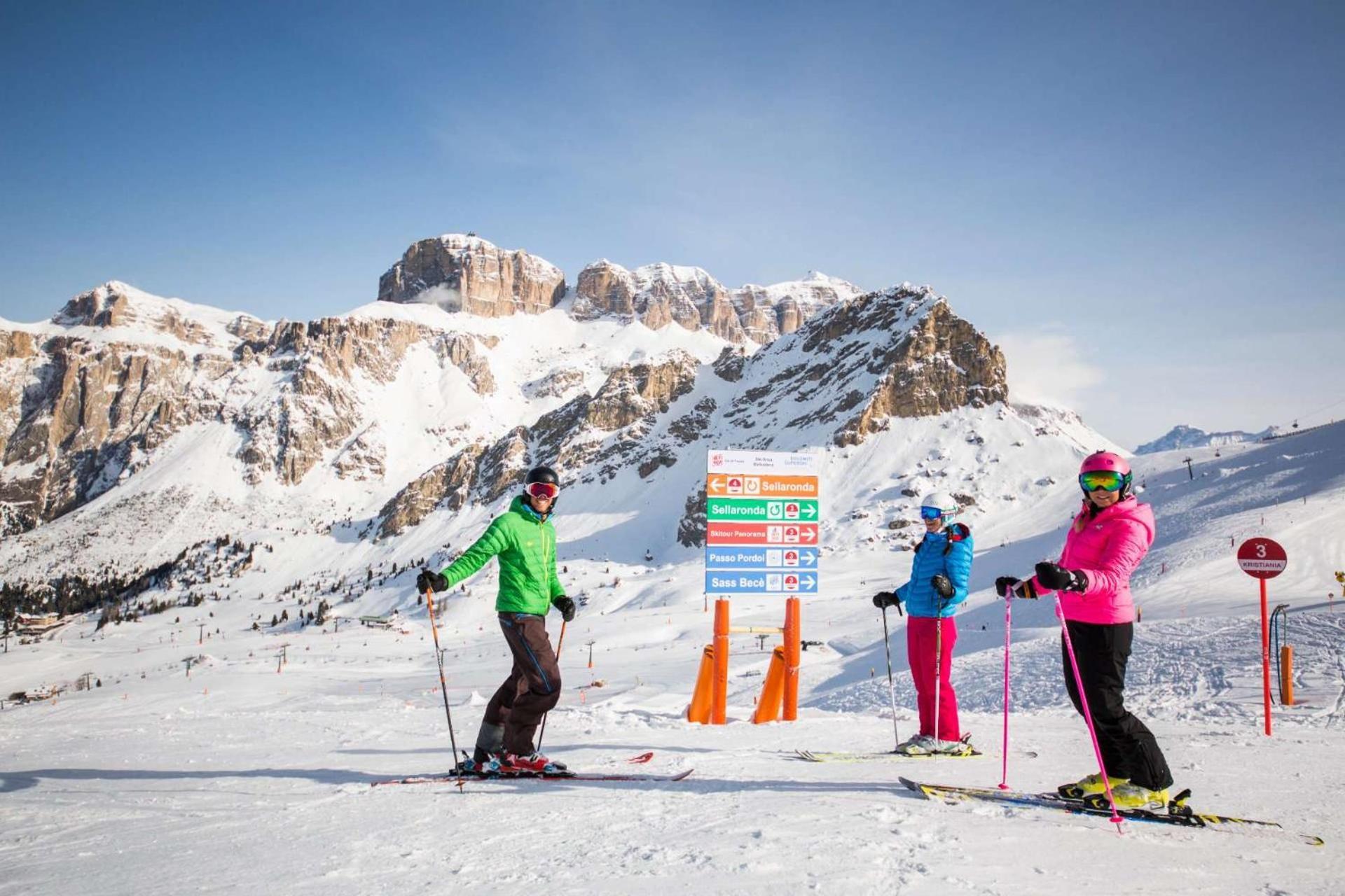 Hotel Gran Paradis Campitello di Fassa Luaran gambar