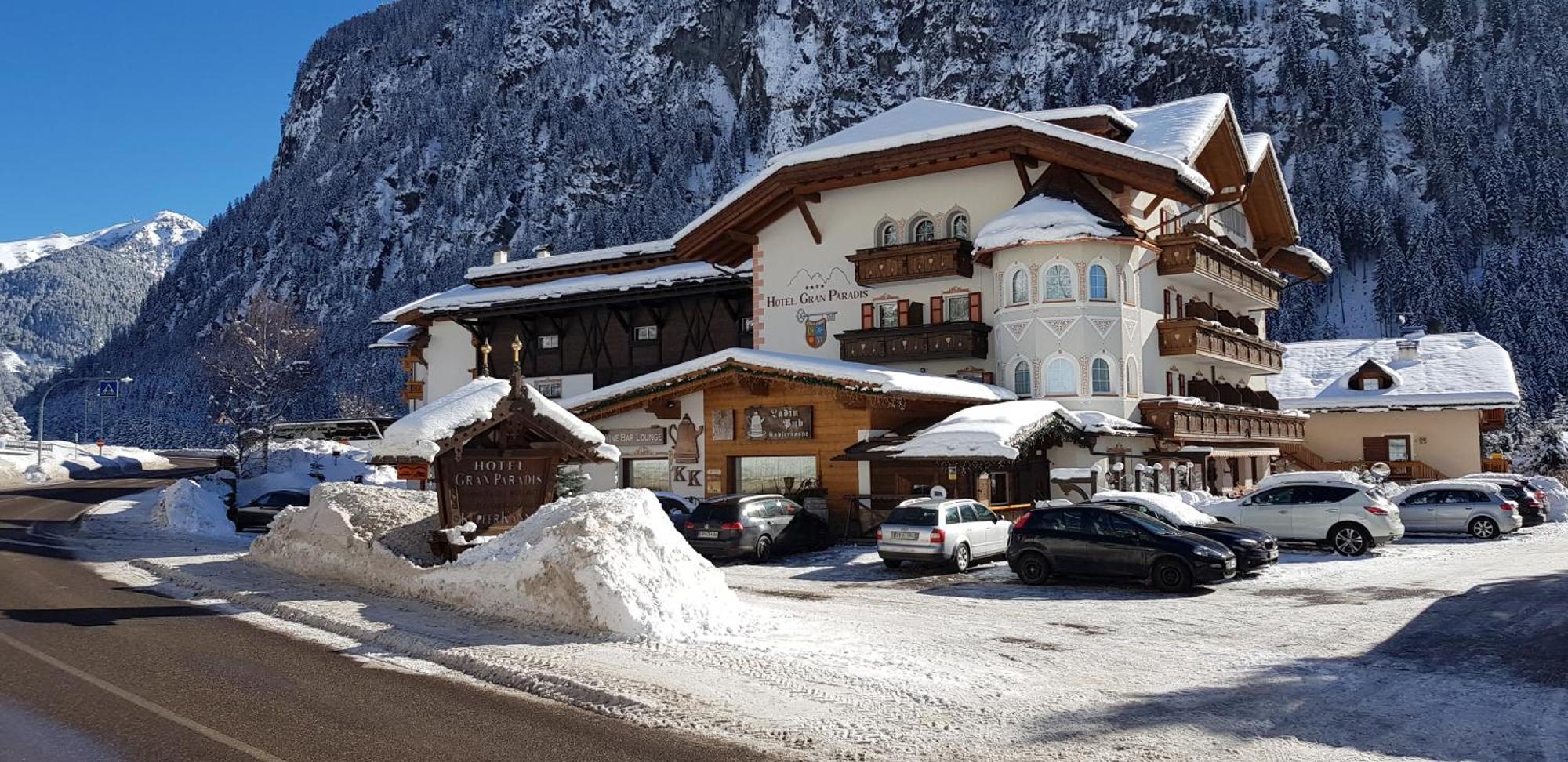 Hotel Gran Paradis Campitello di Fassa Luaran gambar