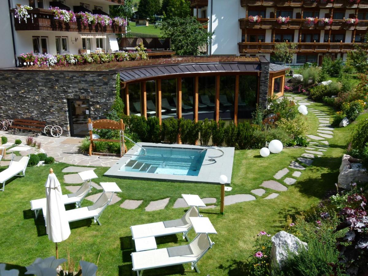 Hotel Gran Paradis Campitello di Fassa Luaran gambar